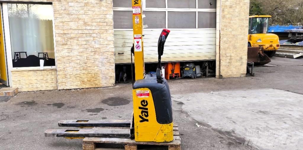 Yale MSC 10 Empilhador para operador externo