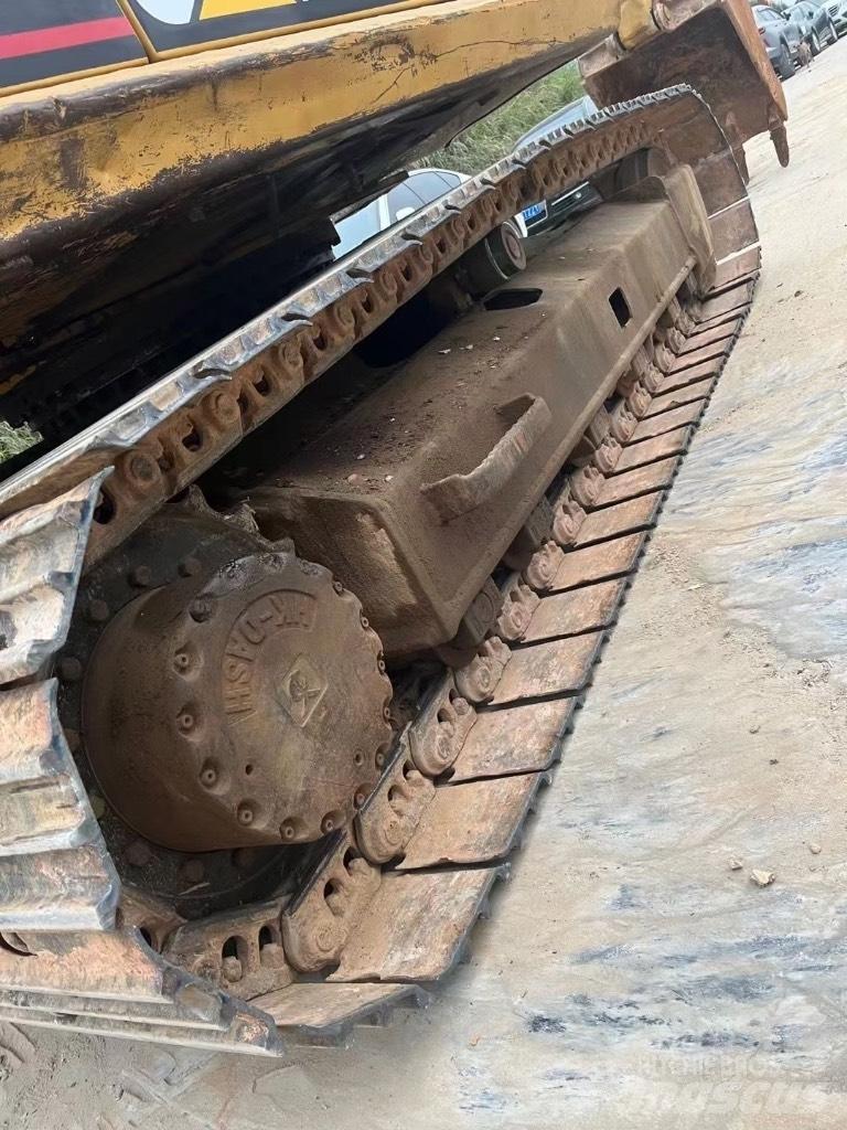CAT 313 D Escavadoras de rastos