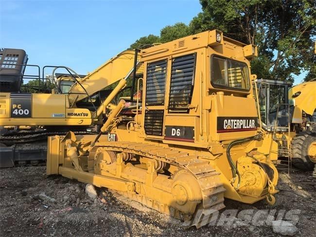 CAT D 6 D Dozers - Tratores rastos