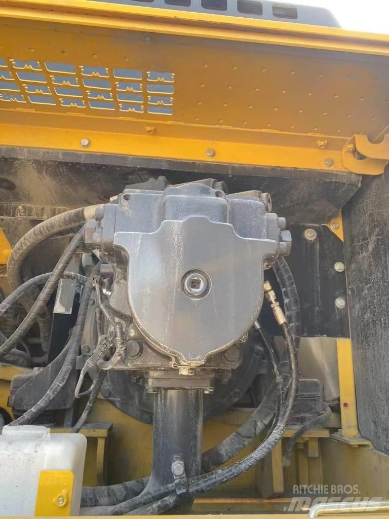 Komatsu 450LC-8 Escavadoras de rastos