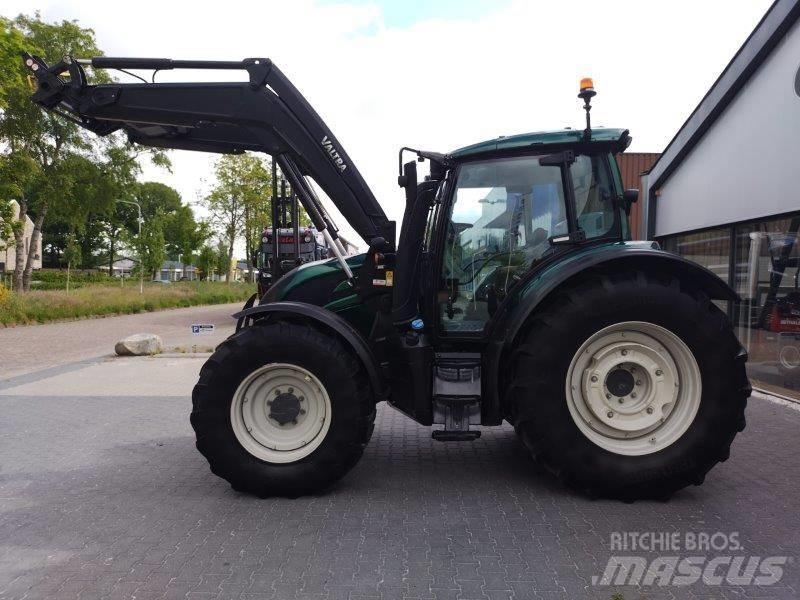Valtra N134 A Tratores Agrícolas usados