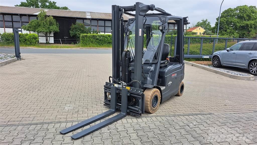 Linde E25-01 Empilhadores eléctricos