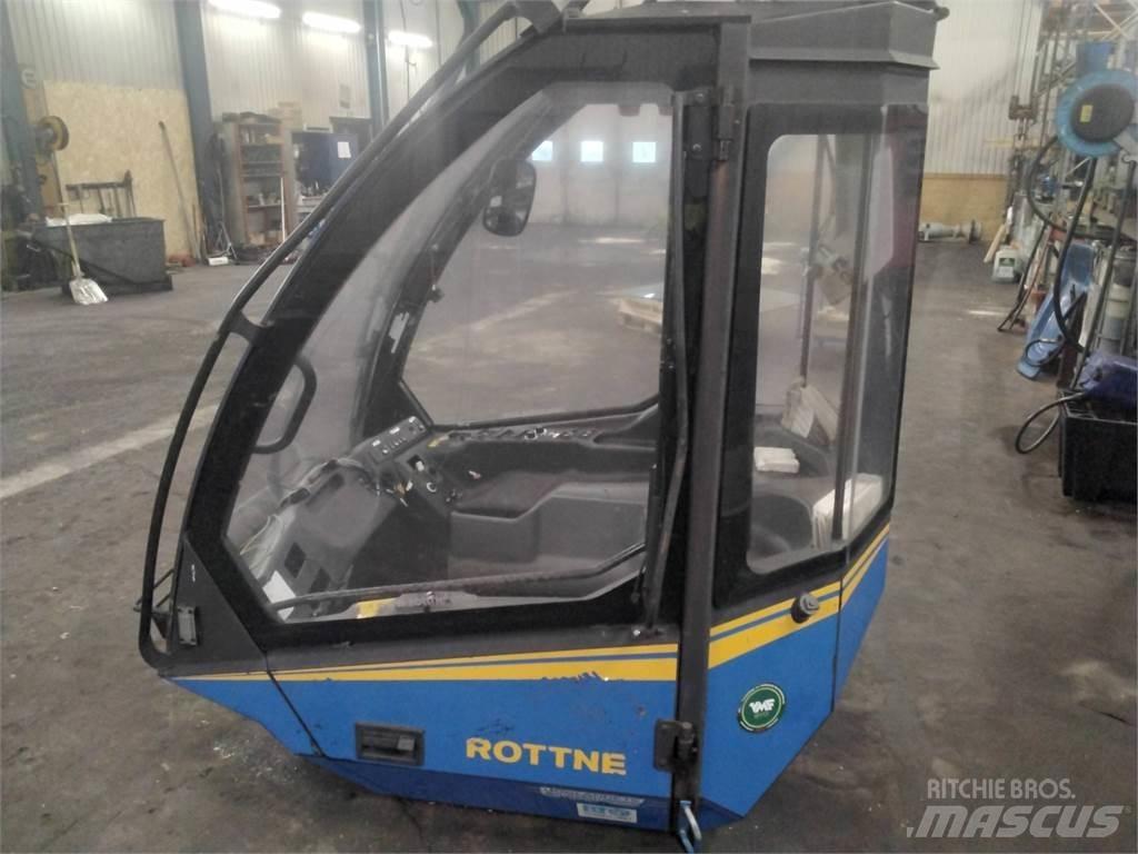 Rottne H20 Cabines e interior