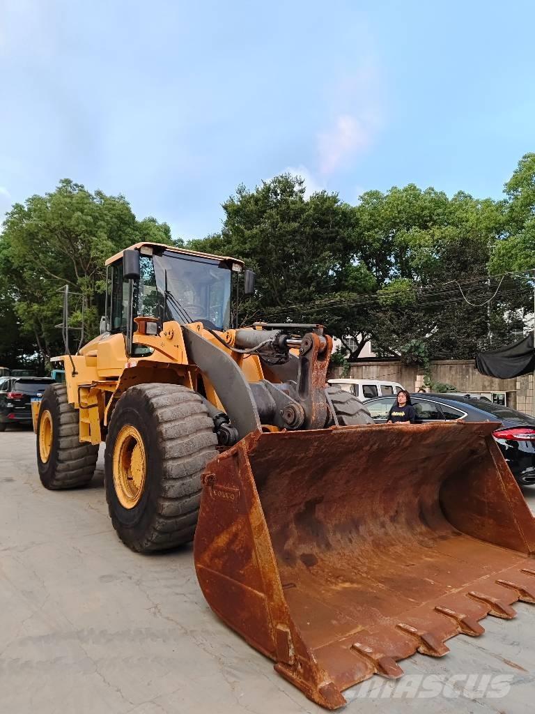 Volvo L 120 Pás carregadoras de rodas