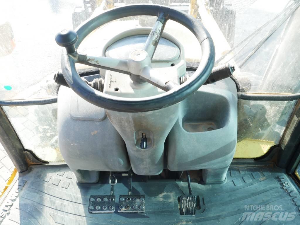 Komatsu WB 97 R-5 Retroescavadoras
