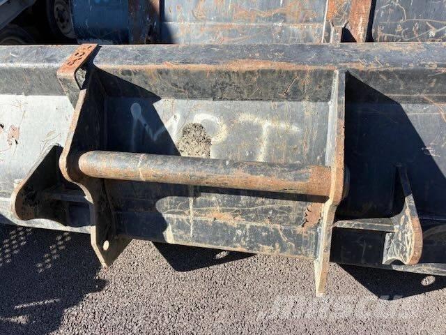 JCB godet Baldes