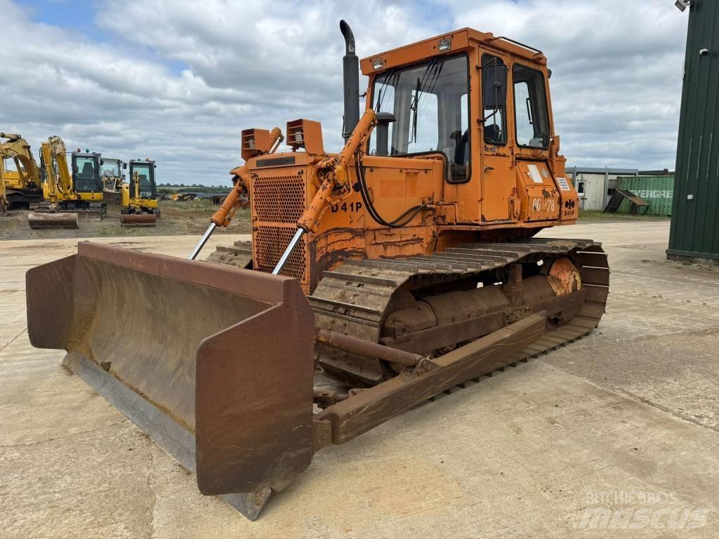Komatsu D 41 P-3 Dozers - Tratores rastos