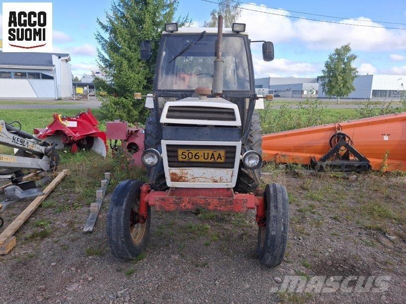 Case IH 1490 Tratores Agrícolas usados