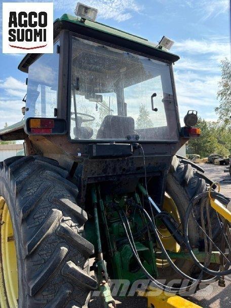 John Deere 3040 Tratores Agrícolas usados