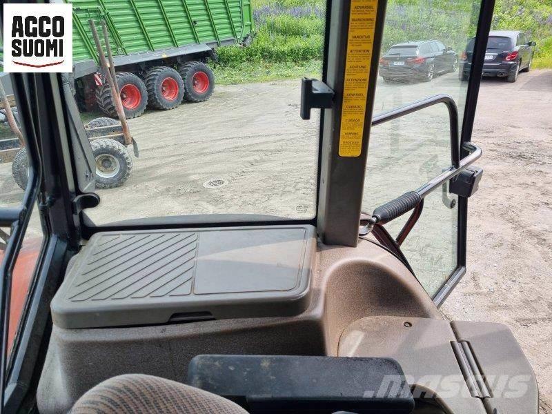 New Holland M100 Tratores Agrícolas usados