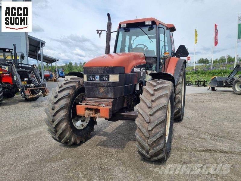 New Holland M100 Tratores Agrícolas usados