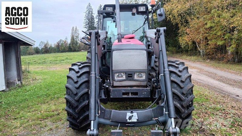 Valtra 6850 Tratores Agrícolas usados