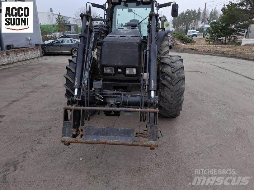 Valtra 8450 HITECH Tratores Agrícolas usados