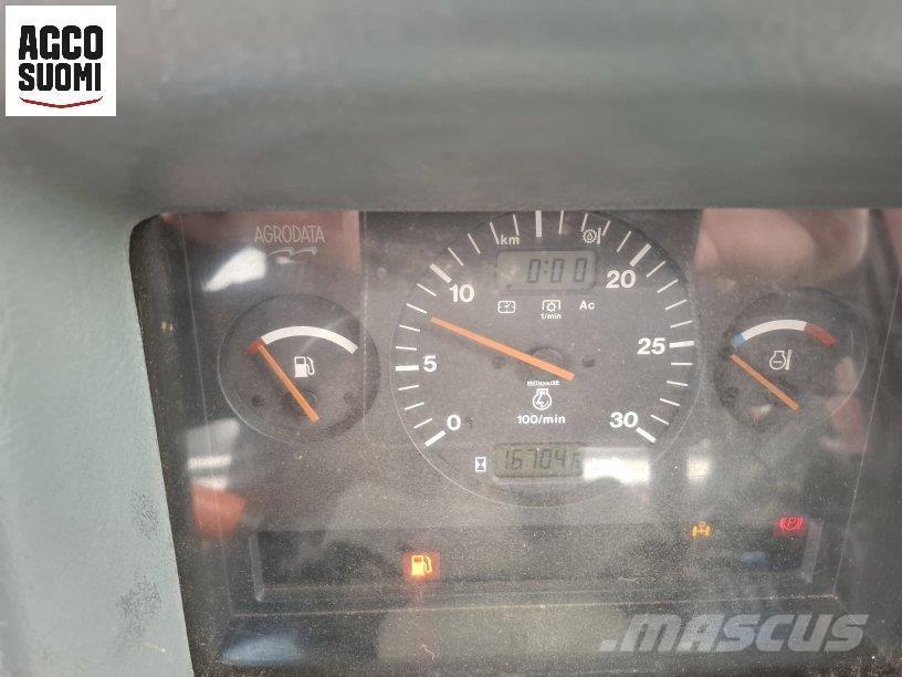 Valtra 8550 HT Tratores Agrícolas usados