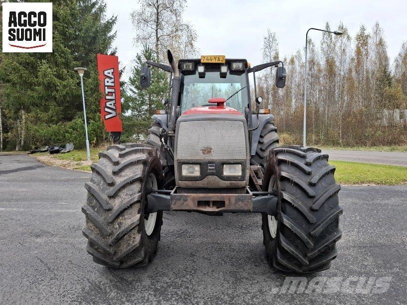 Valtra 8550 HT Tratores Agrícolas usados