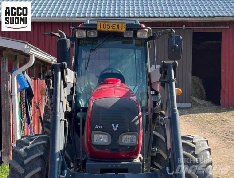 Valtra A93 HT Tratores Agrícolas usados