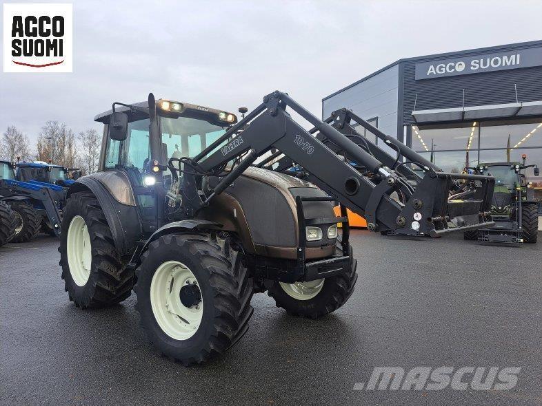 Valtra M120 Tratores Agrícolas usados