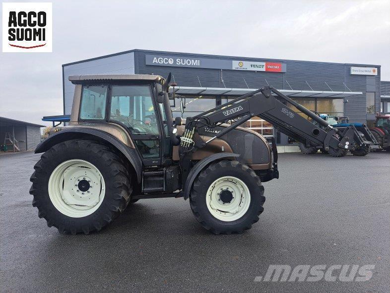 Valtra M120 Tratores Agrícolas usados