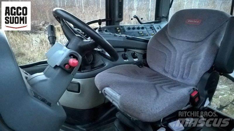 Valtra M130 Tratores Agrícolas usados