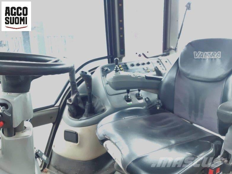Valtra M130 Tratores Agrícolas usados