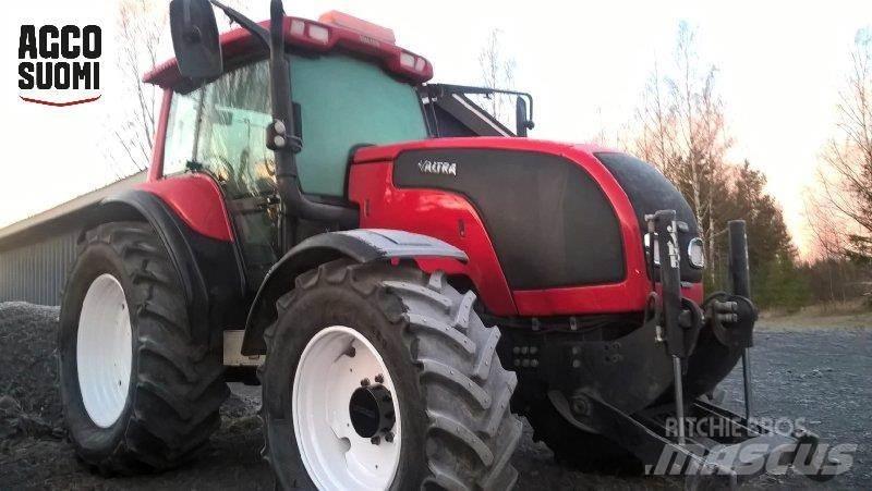 Valtra M130 Tratores Agrícolas usados
