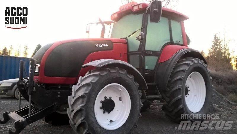 Valtra M130 Tratores Agrícolas usados