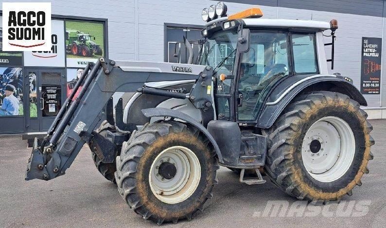 Valtra N141 A Tratores Agrícolas usados