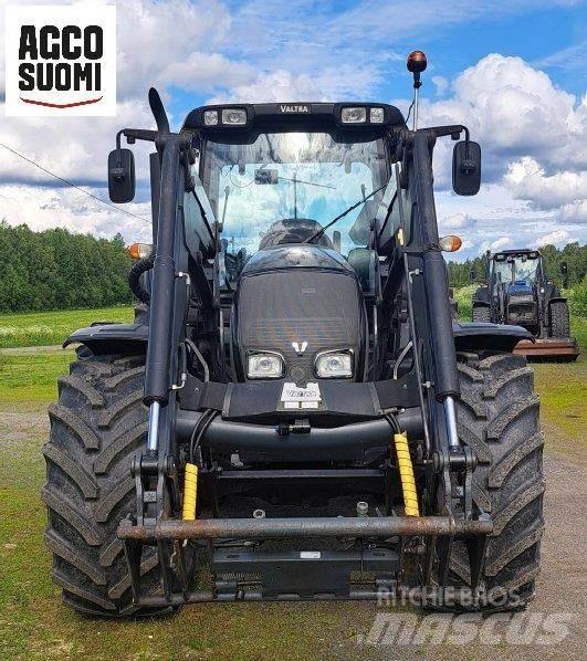 Valtra N141 H Tratores Agrícolas usados