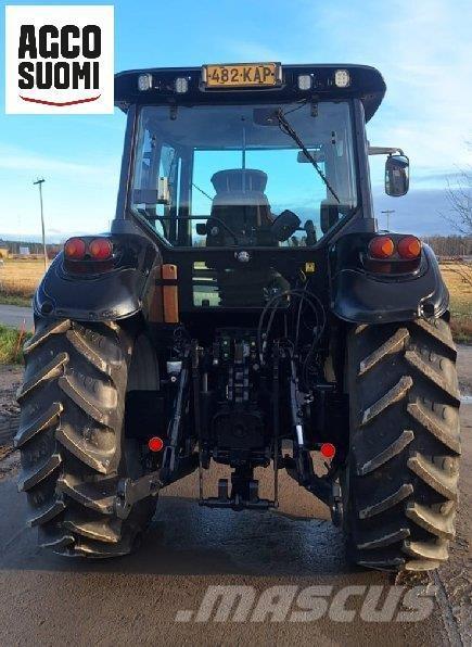 Valtra T140 Tratores Agrícolas usados