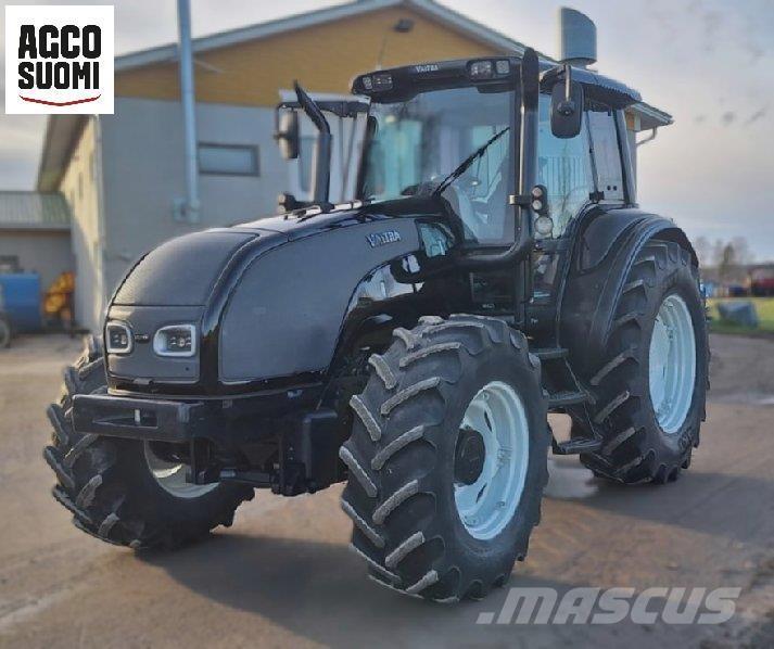 Valtra T140 Tratores Agrícolas usados
