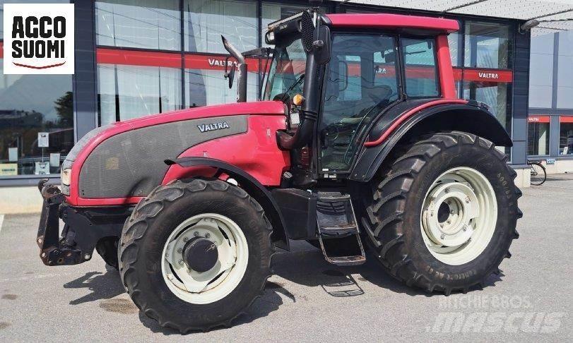 Valtra T151 A Tratores Agrícolas usados
