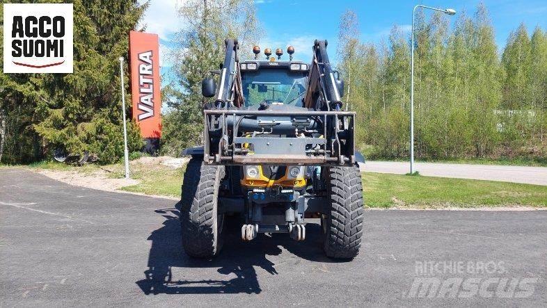 Valtra T153 H Tratores Agrícolas usados