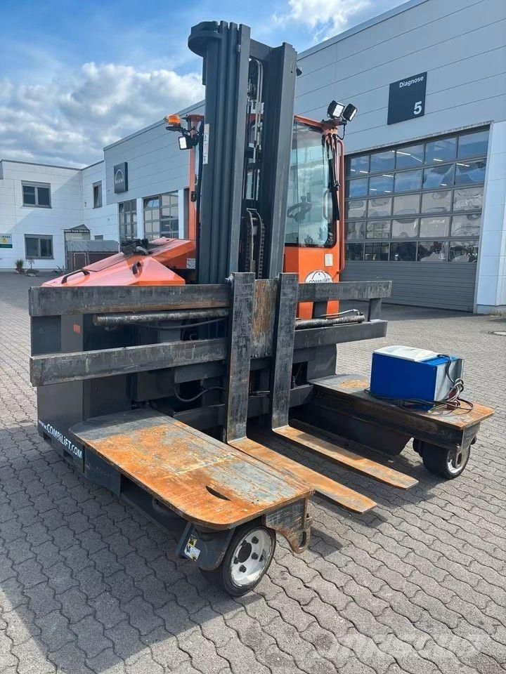 Combilift C4000 E Carregadores laterais