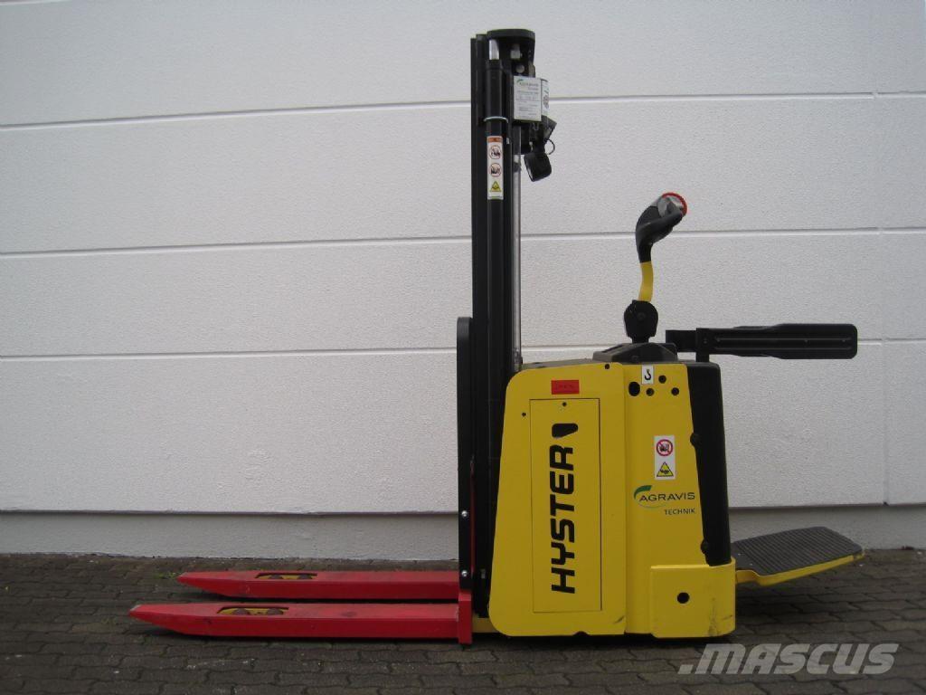 Hyster S 1.5S Empilhador para operador externo
