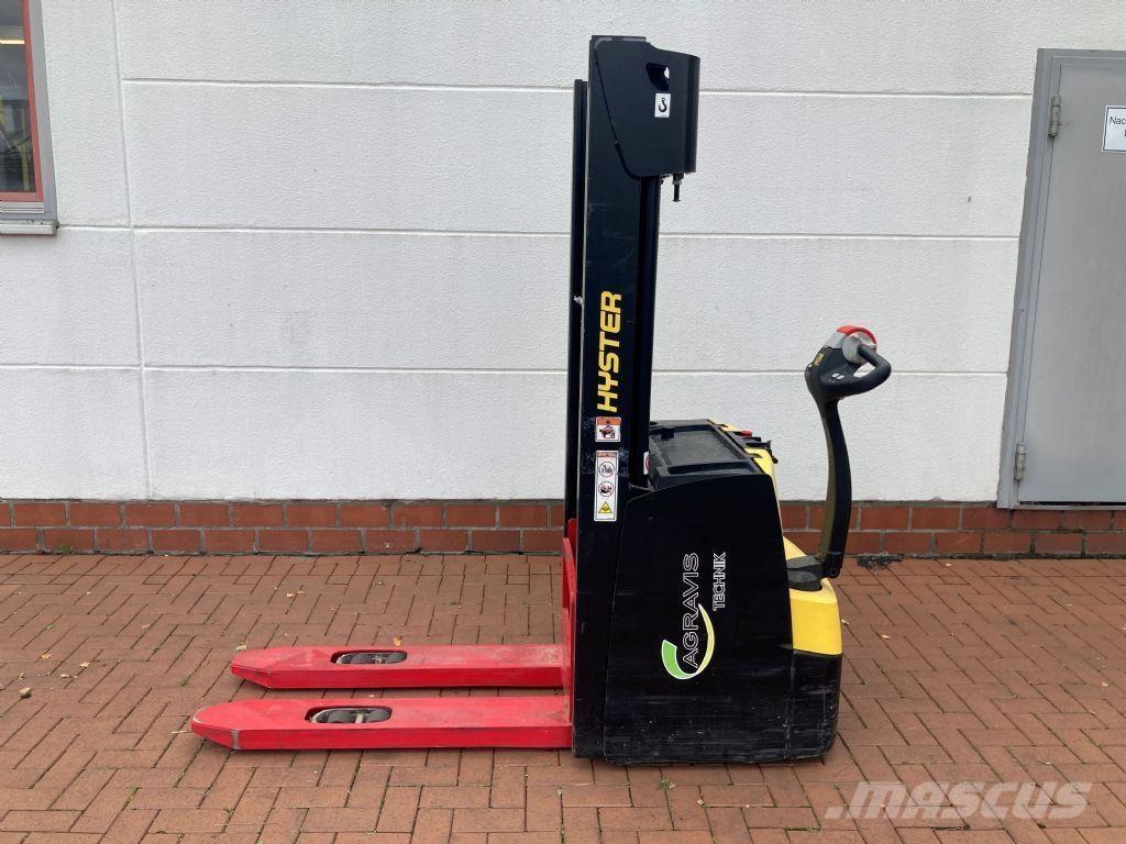 Hyster S 2.0 Empilhador para operador externo