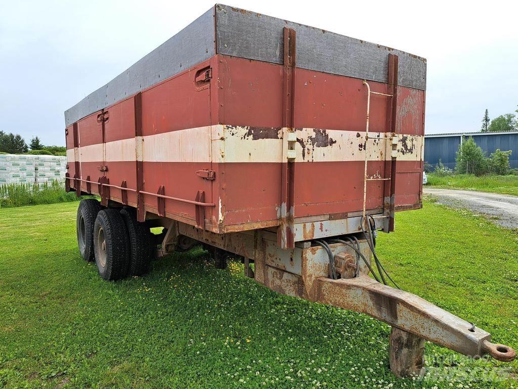  18 TN Reboques Agrícolas basculantes