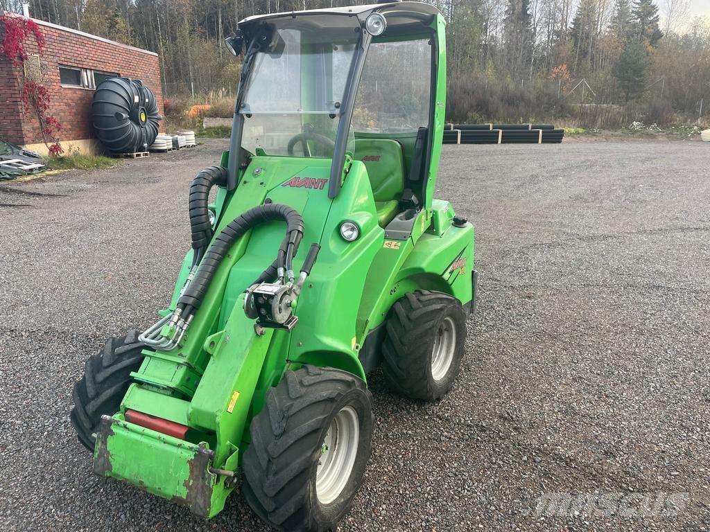 Avant 420 Carregadora multifunções