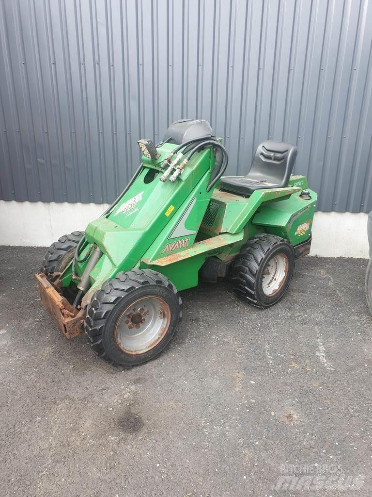 Avant 5200 Carregadora multifunções