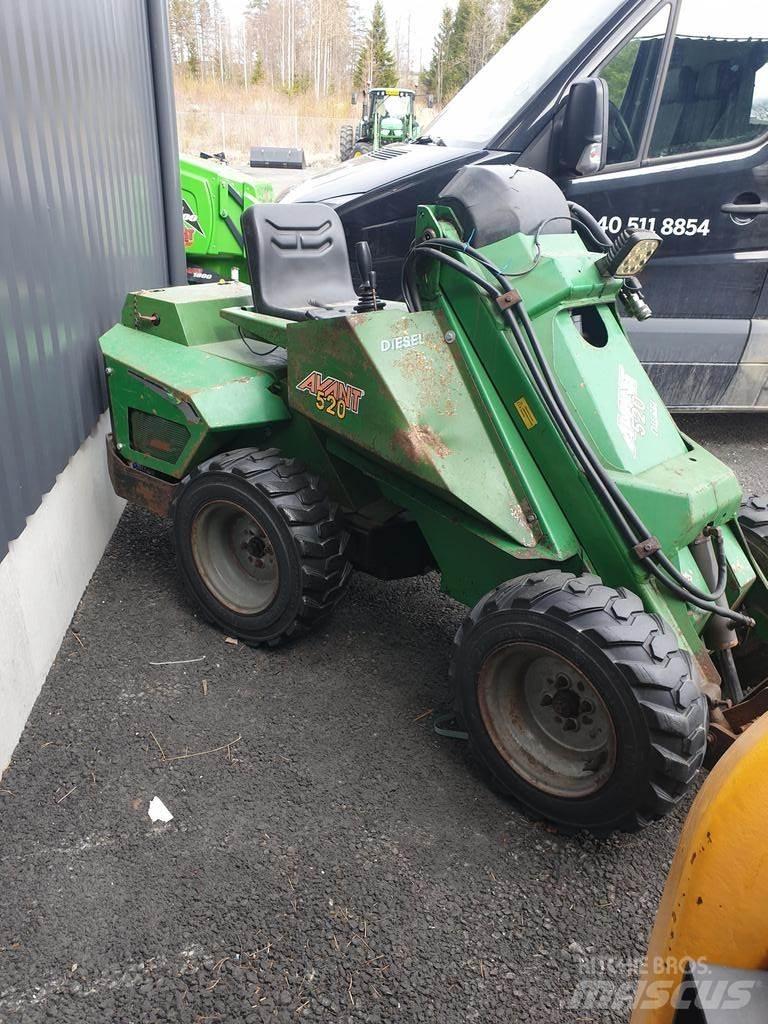 Avant 5200 Carregadora multifunções
