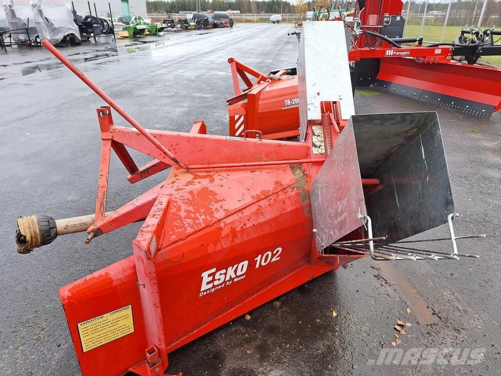 Esko 102 Lançadores de neve