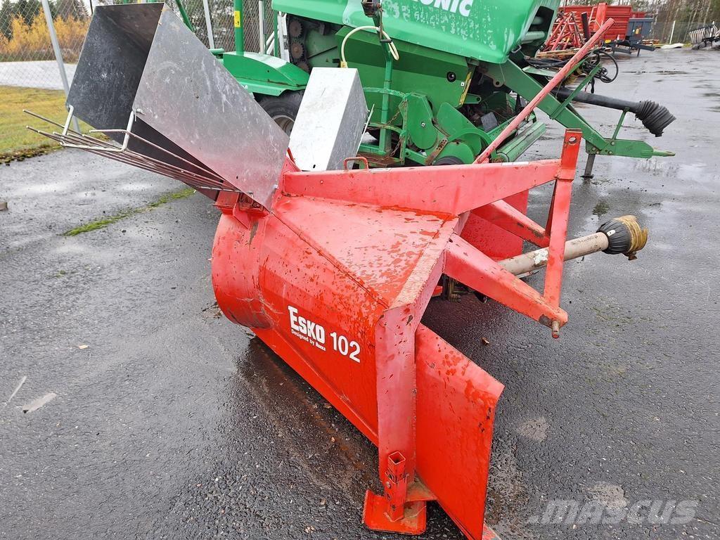 Esko 102 Lançadores de neve
