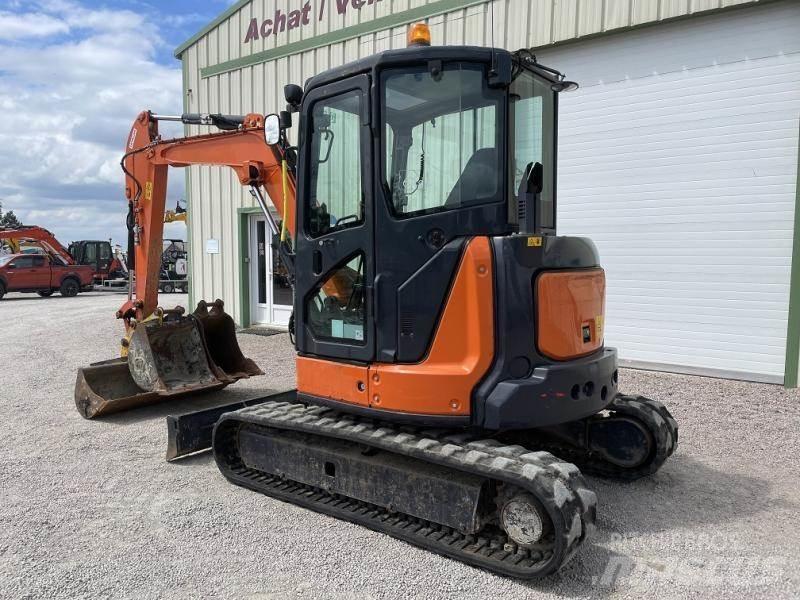Hitachi ZX48U Mini Escavadoras <7t