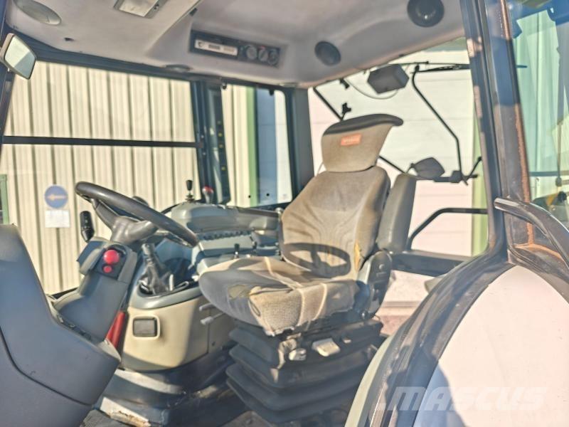 Valtra T120 Tratores Agrícolas usados