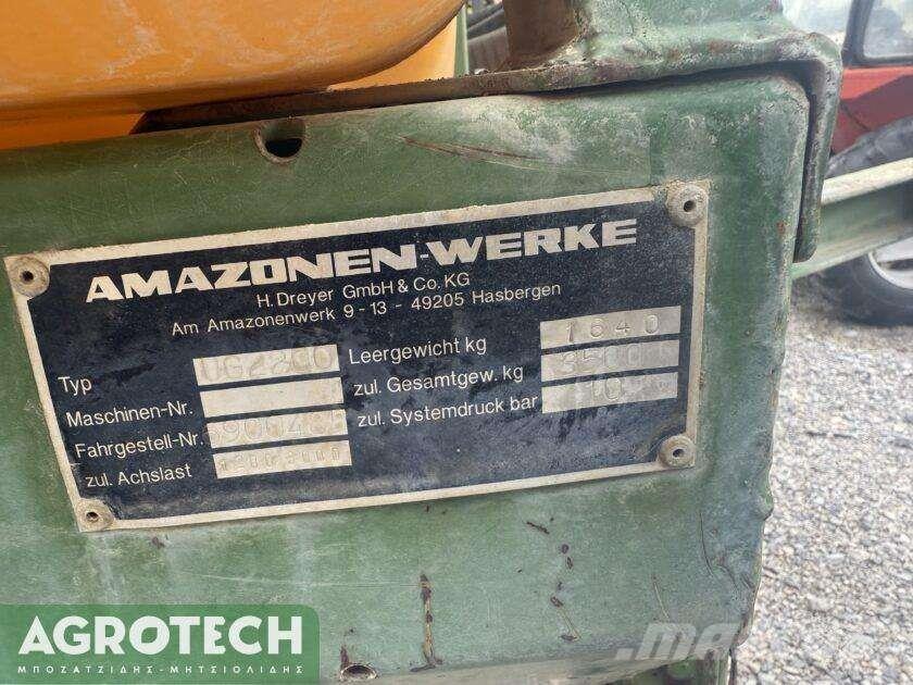 Amazone UG 2200 Tratores Agrícolas usados