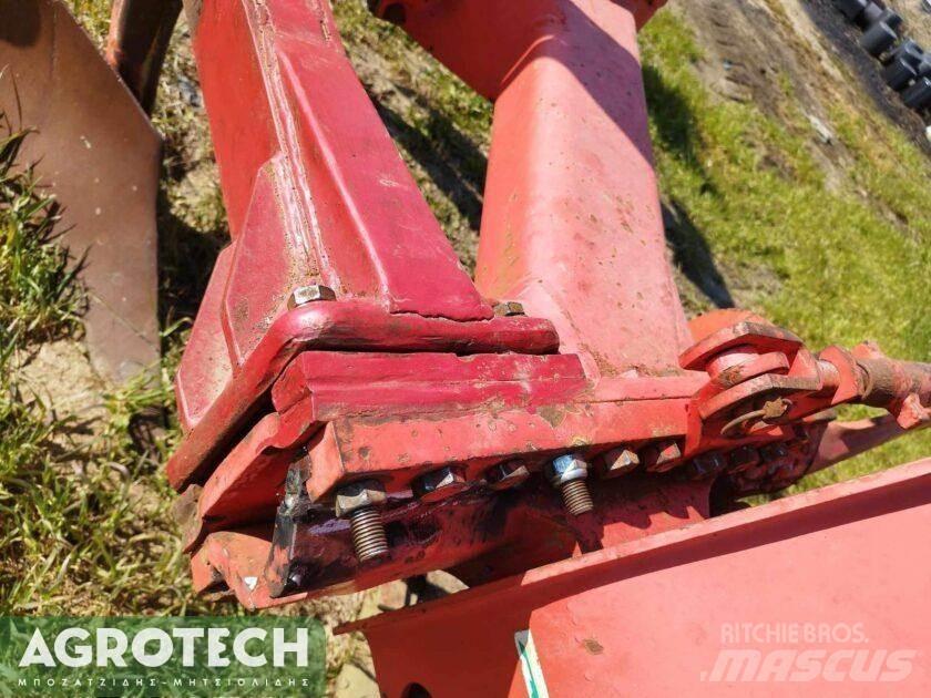 Kverneland 150 B Tratores Agrícolas usados