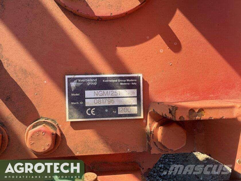 Kverneland NGM 251 Tratores Agrícolas usados