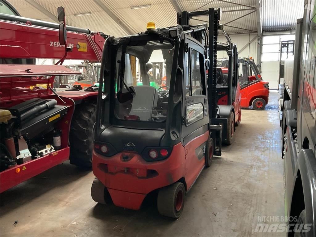 Linde E 30 - 01 Empilhadores eléctricos