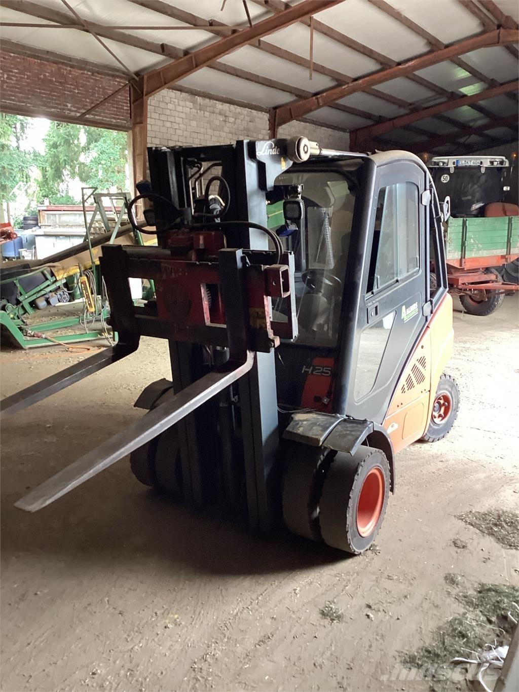 Linde H 25 D 01 Empilhadores Diesel