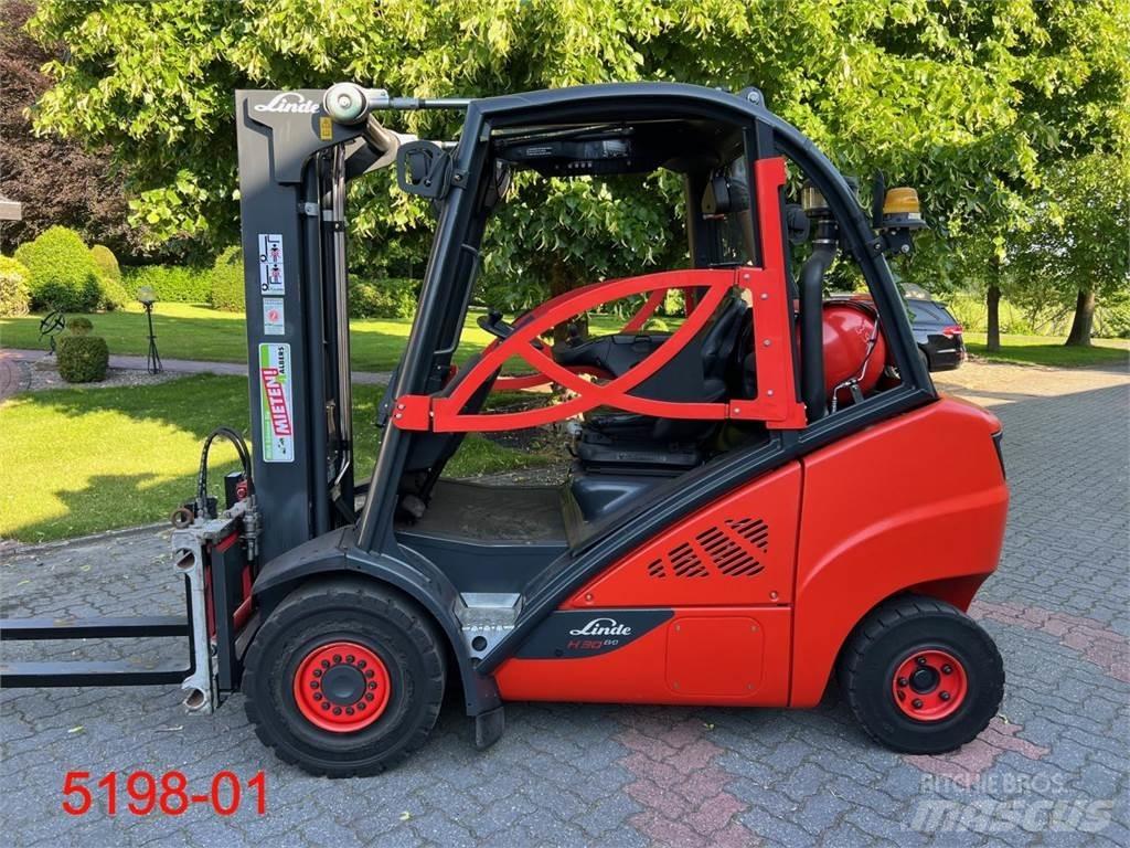 Linde H 30 T 02 EVO Empilhadores a gás