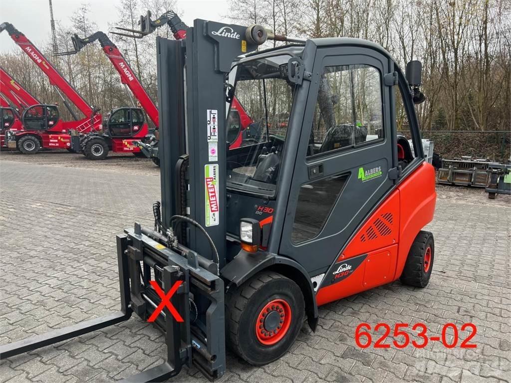 Linde H 30 T 02 EVO Empilhadores a gás